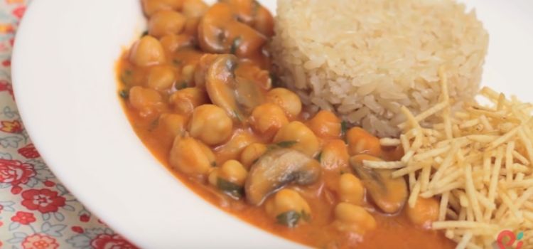 strogonoff vegetariano grão-de-bico