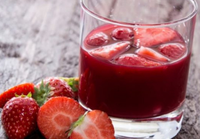 receita suco de morango detox