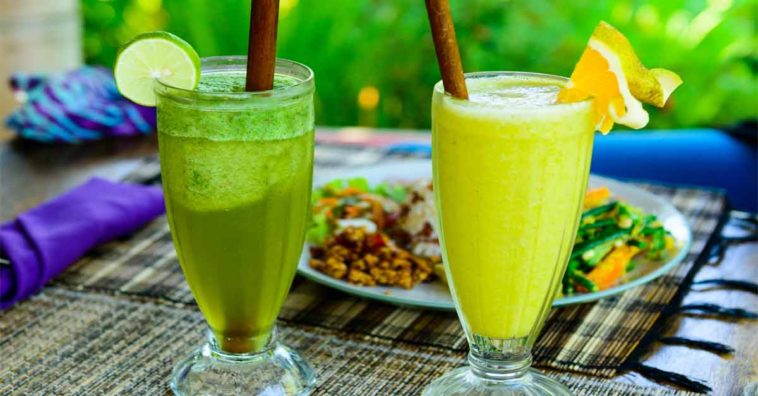 sucos detox de couve