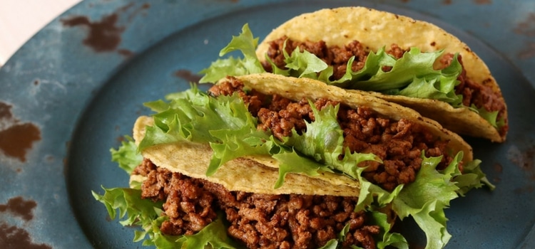 tacos recheados com carne moída