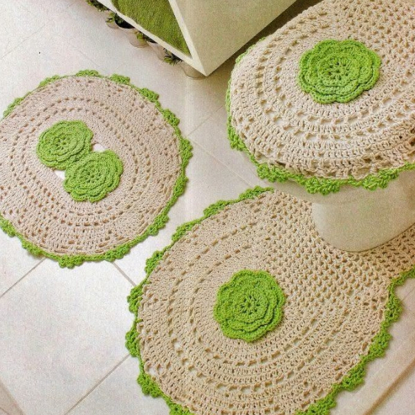 modelo tapete de crochê banheiro cru