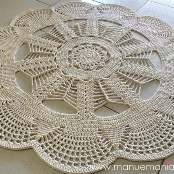 modelo tapete de crochê flores formato