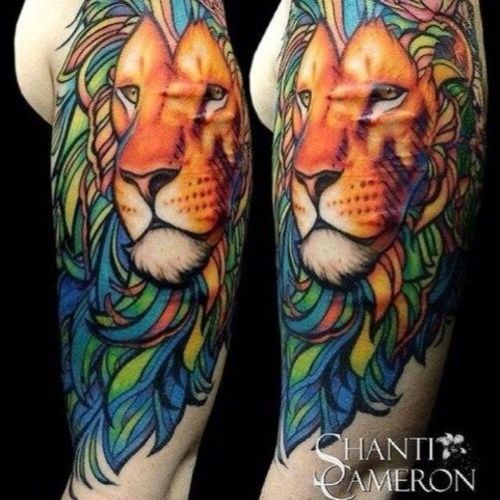 modelo tatuagem em cicatriz leão