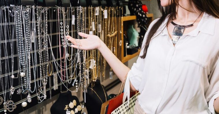 alergia à bijuteria