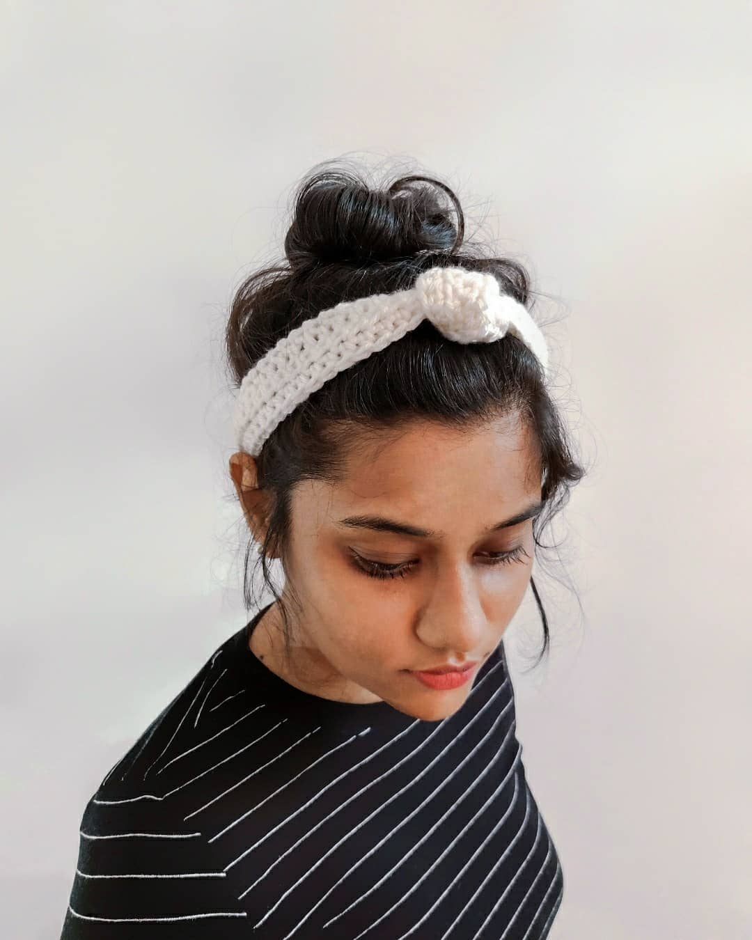 tiara de crochê fina