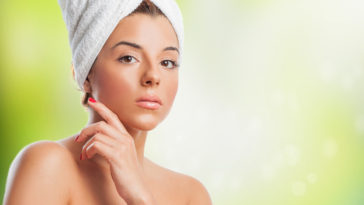 manchas vermelhas no rosto