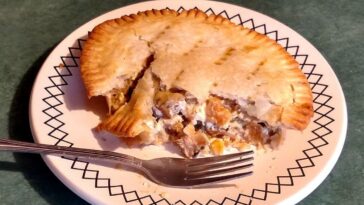 torta de frango com massa de pastel