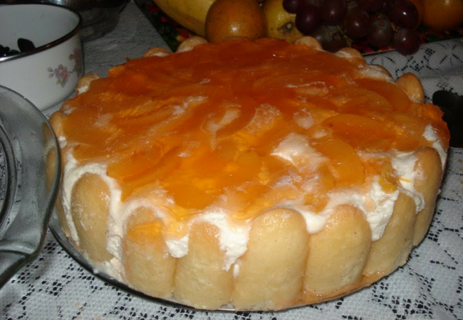 receita de torta de pêssego com bolacha champanhe