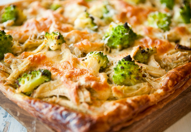 receita de torta salgada de brócolis e pesto
