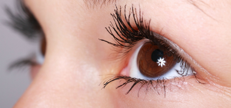 truques de beleza com maizena aumentar cílios