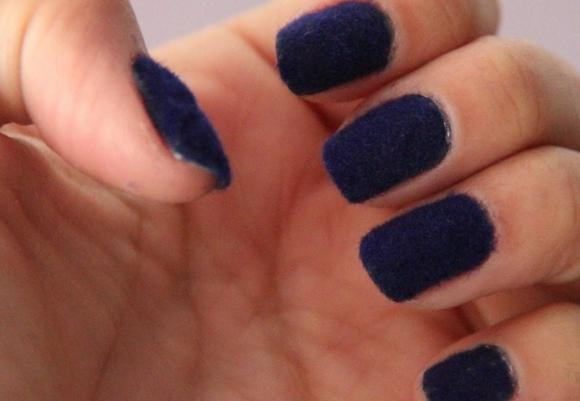 fazer unha de pelúcia azul