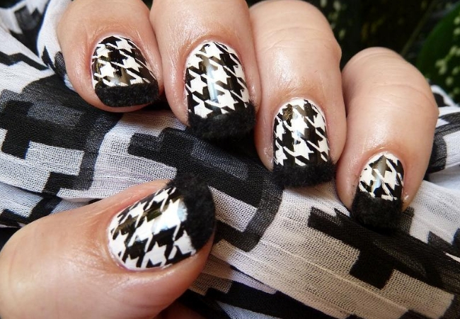 fazer unha de pelúcia preta