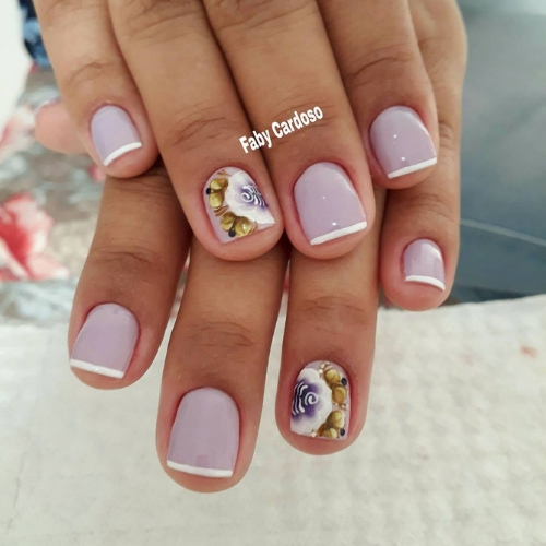 modelo de unha francesinha lilás