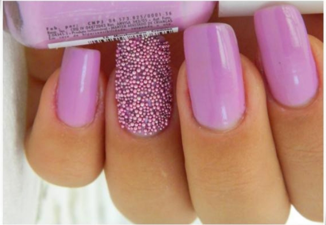 modelo unhas de caviar lilás
