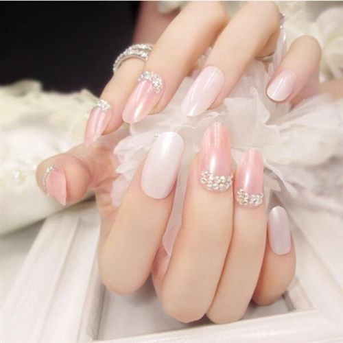 modelo unhas de noiva perolado