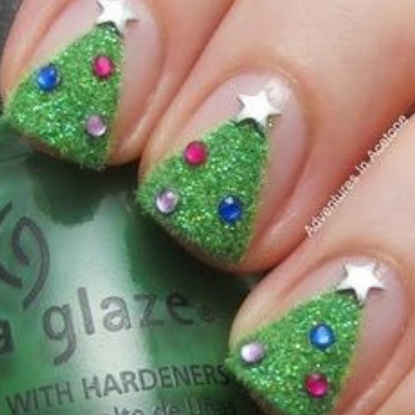 modelo unhas decoradas para o natal pelucia