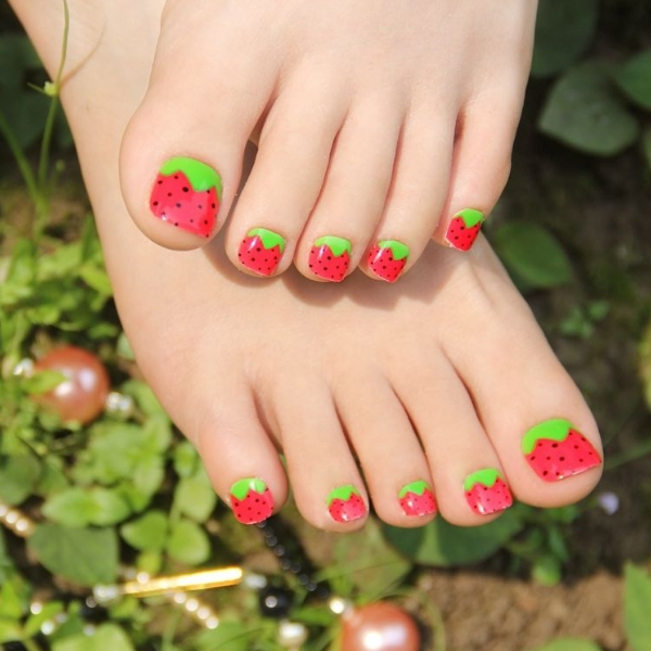 ideias de unhas do pé decoradas morango