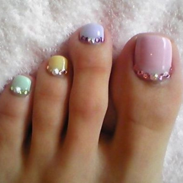 ideias de unhas do pé decoradas pedras base