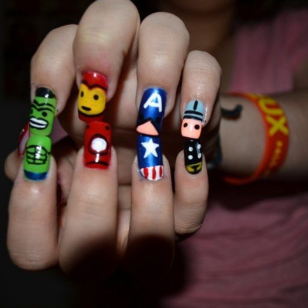 modelo unhas infantis decoradas avengers