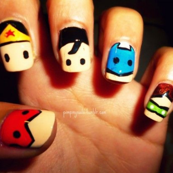 modelo unhas infantis decoradas heróis