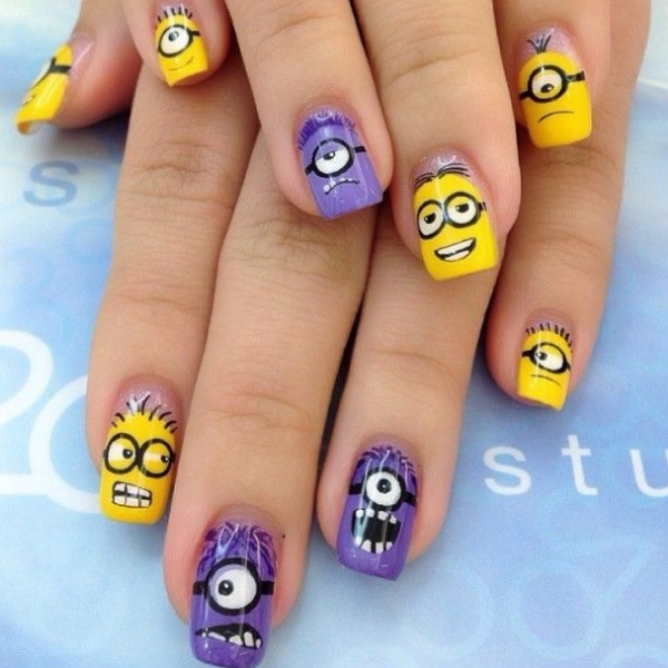 modelo unhas infantis decoradas minions