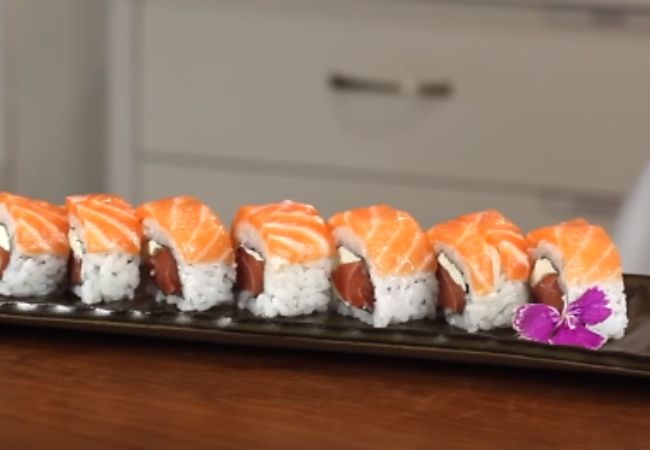 como fazer sushi uramaki receita