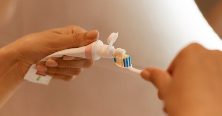 usos para a pasta de dentes