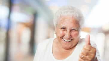 vovó voluntária na África